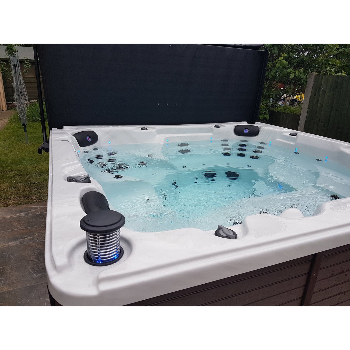 Canadian Spa Company_KH-10024_Niagara_Square_6-Person_49 -Jet Hot Tub_Blackout Insulation_UV Light Water Care_Lounger