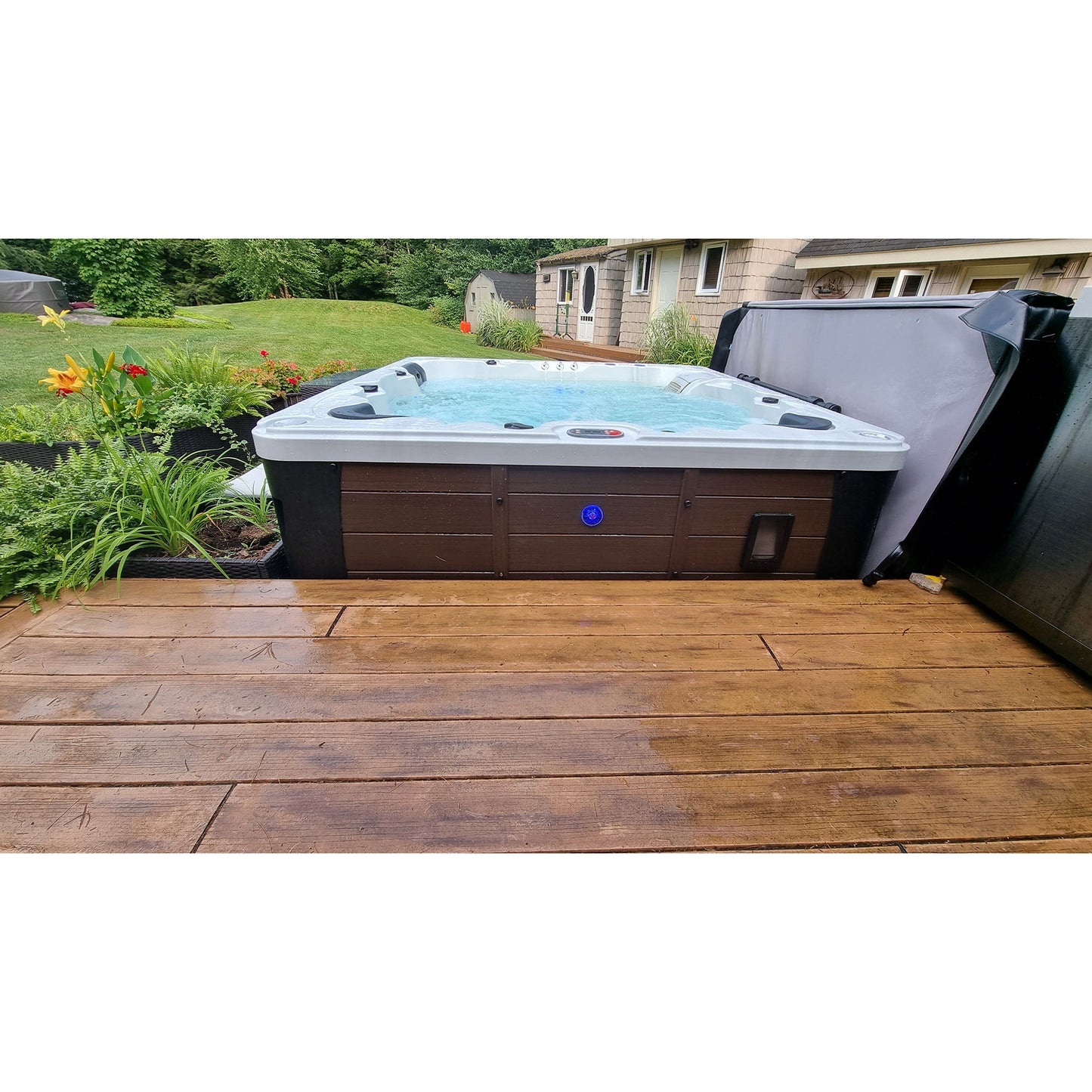 Canadian Spa Company_KH-10130_Erie_Square_6-Person_46 -Jet Hot Tub_Blackout Insulation_UV Light Water Care_Lounger