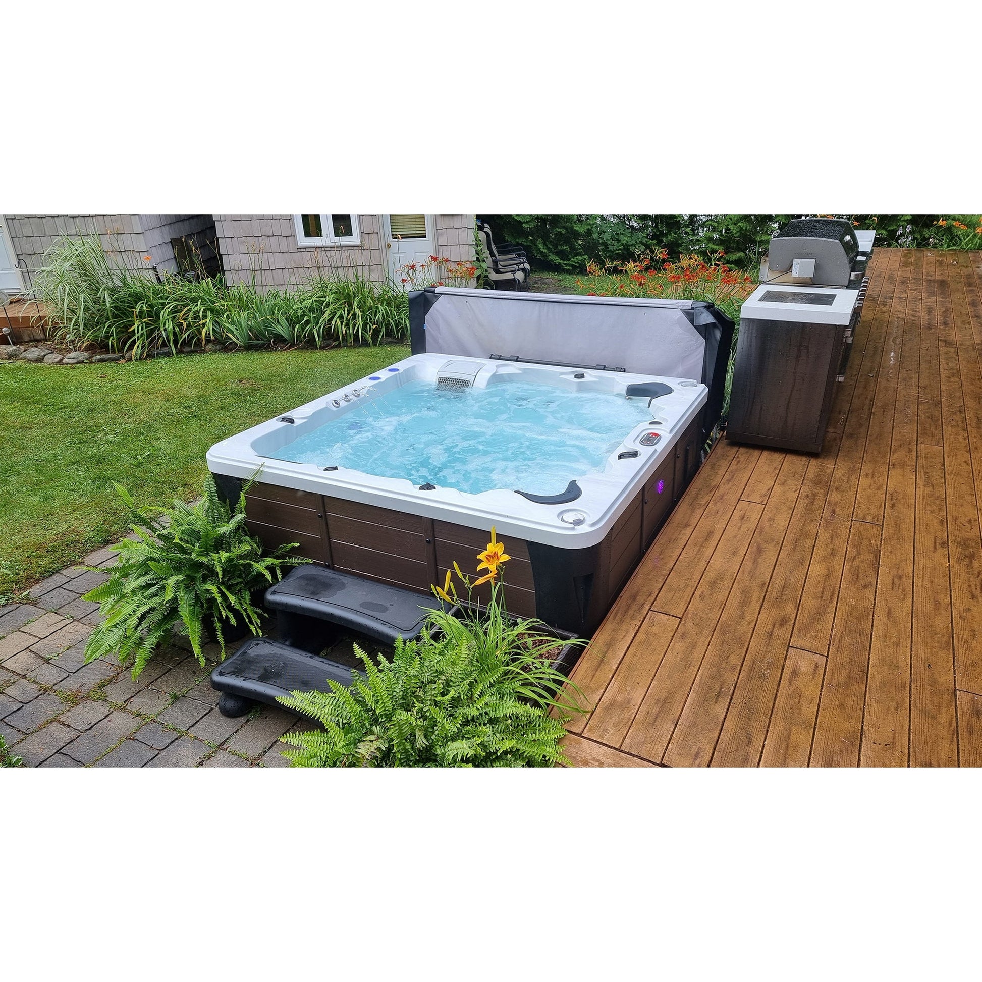 Canadian Spa Company_KH-10130_Erie_Square_6-Person_46 -Jet Hot Tub_Blackout Insulation_UV Light Water Care_Lounger