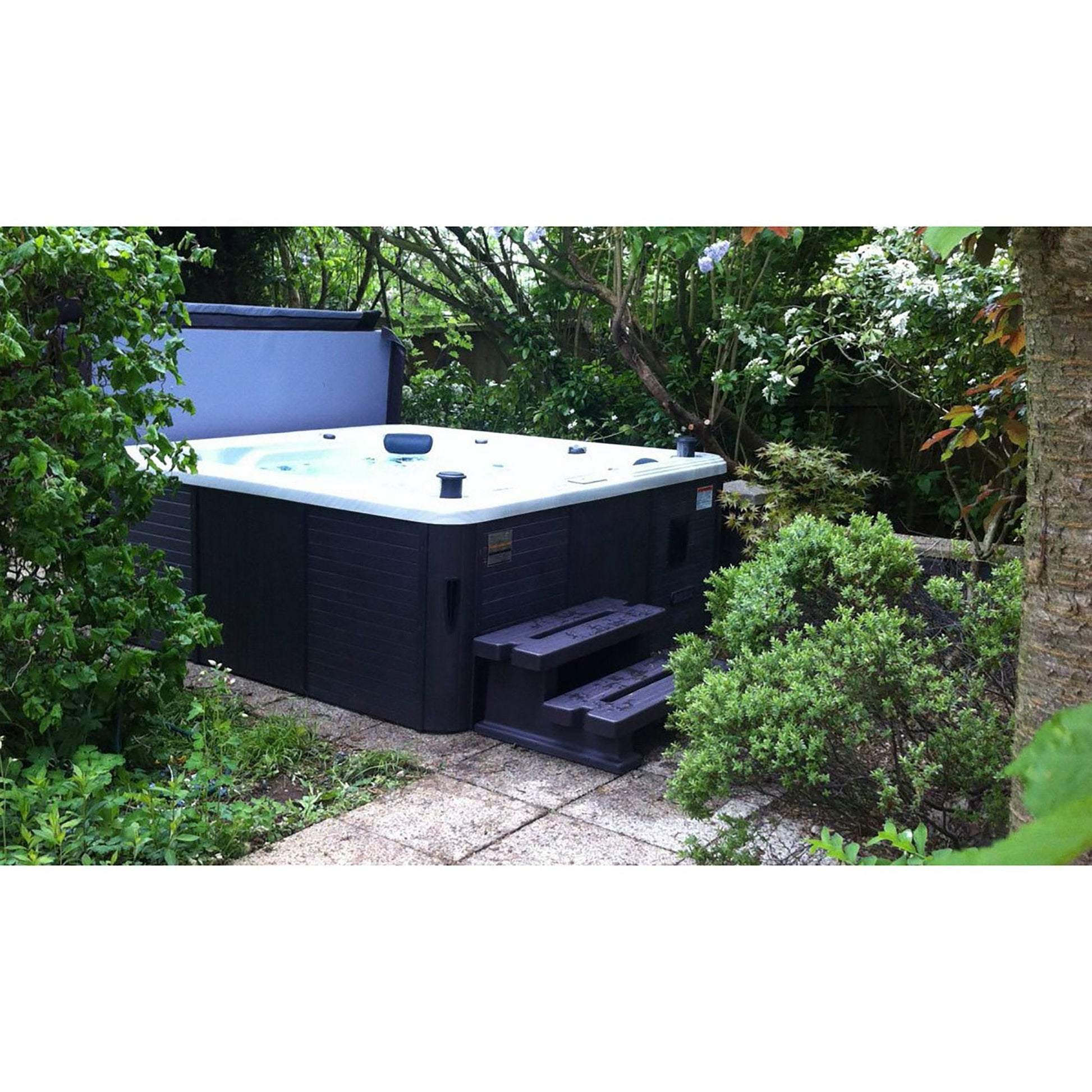 Canadian Spa Company_KH-10168_Toronto UV_Square_6-Person_44 -Jet Hot Tub_Blackout Insulation_UV Light Water Care_Lounger